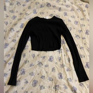 H&M basics black shirt